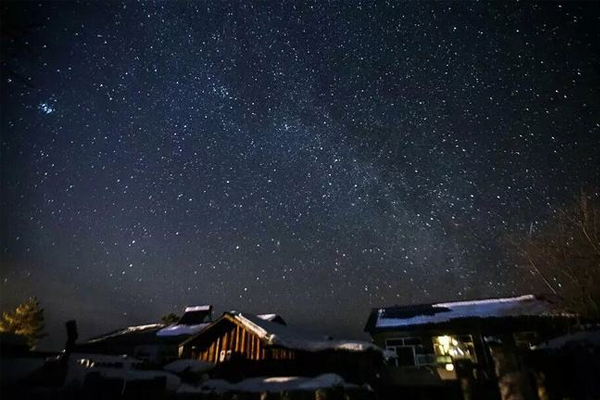 星罗密布是什么意思