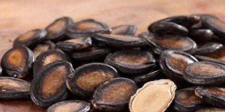 100克西瓜子营养表（西瓜子的营养价值表）