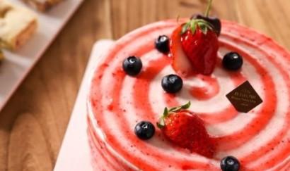 草莓形状的蛋糕（草莓形状的蛋糕怎么做）