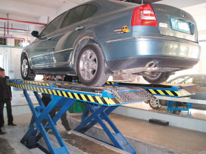 汽车火花塞的功能和作用