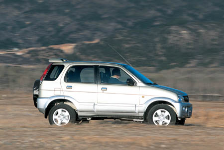 宋代龙泉窑瓷器拍卖记录(龙泉窑瓷器拍卖价格)